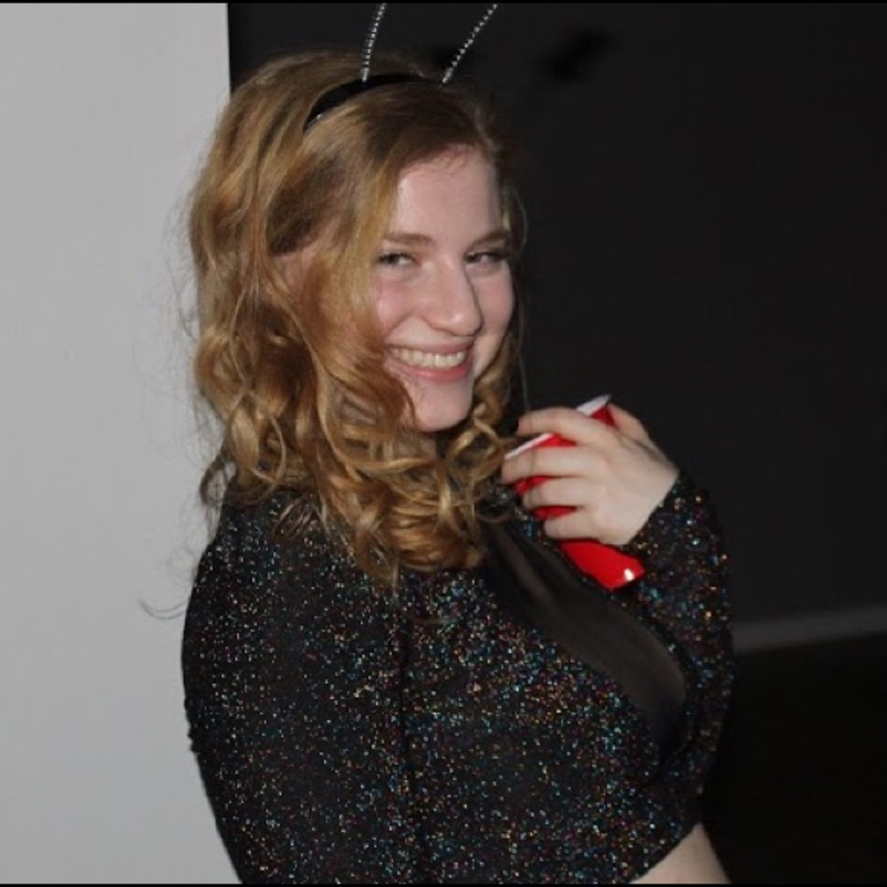 Meet your Posher, Alexandra